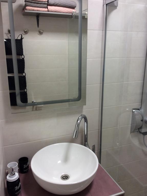 Apartment Mala Tajna Rijeka Exteriör bild